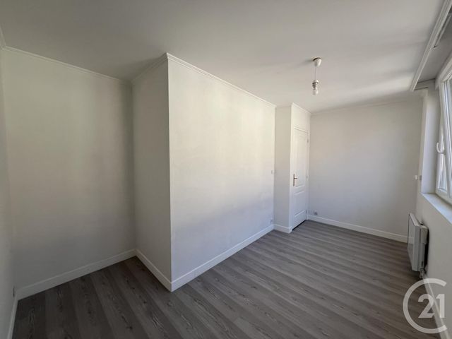 Appartement F4 à vendre - 5 pièces - 175.0 m2 - ARMENTIERES - 59 - NORD-PAS-DE-CALAIS - Century 21 La Lys