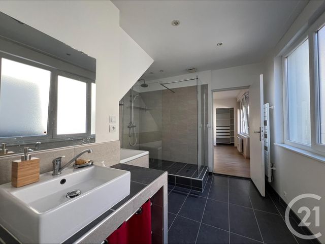 Appartement F4 à vendre - 5 pièces - 175.0 m2 - ARMENTIERES - 59 - NORD-PAS-DE-CALAIS - Century 21 La Lys