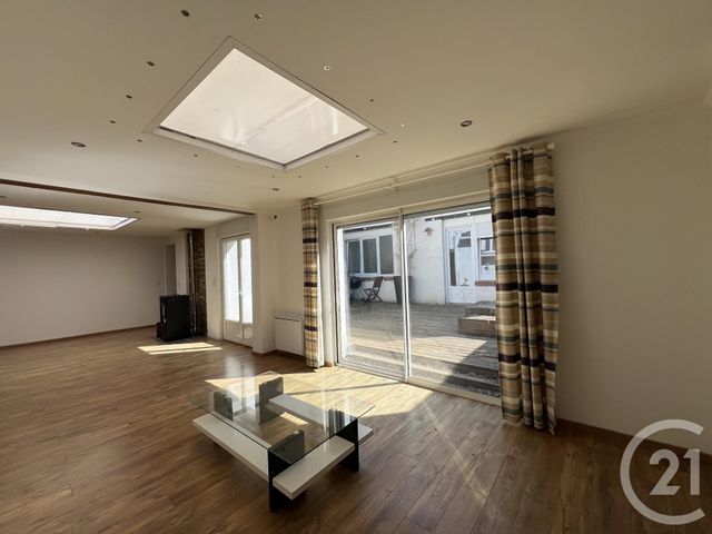 Appartement F4 à vendre - 5 pièces - 175.0 m2 - ARMENTIERES - 59 - NORD-PAS-DE-CALAIS - Century 21 La Lys