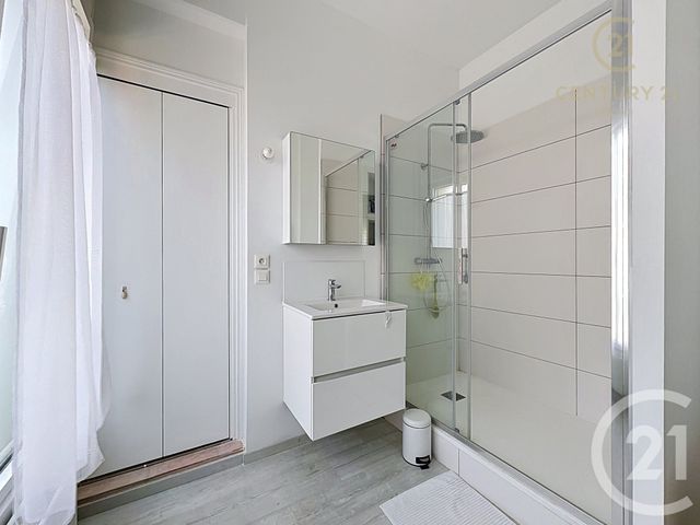 Appartement à vendre - 4 pièces - 107.0 m2 - ARMENTIERES - 59 - NORD-PAS-DE-CALAIS - Century 21 La Lys